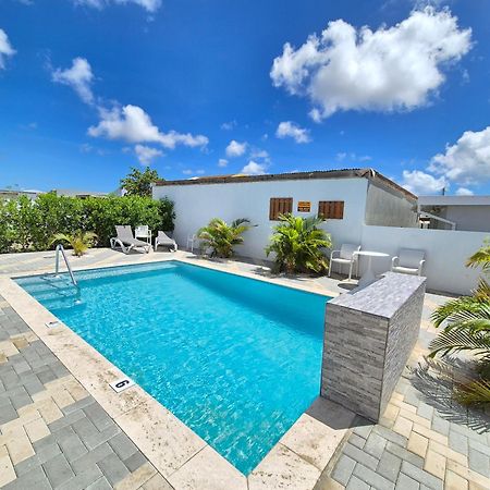 Ocean Breeze Apartments In Aruba Oranjestad Eksteriør bilde