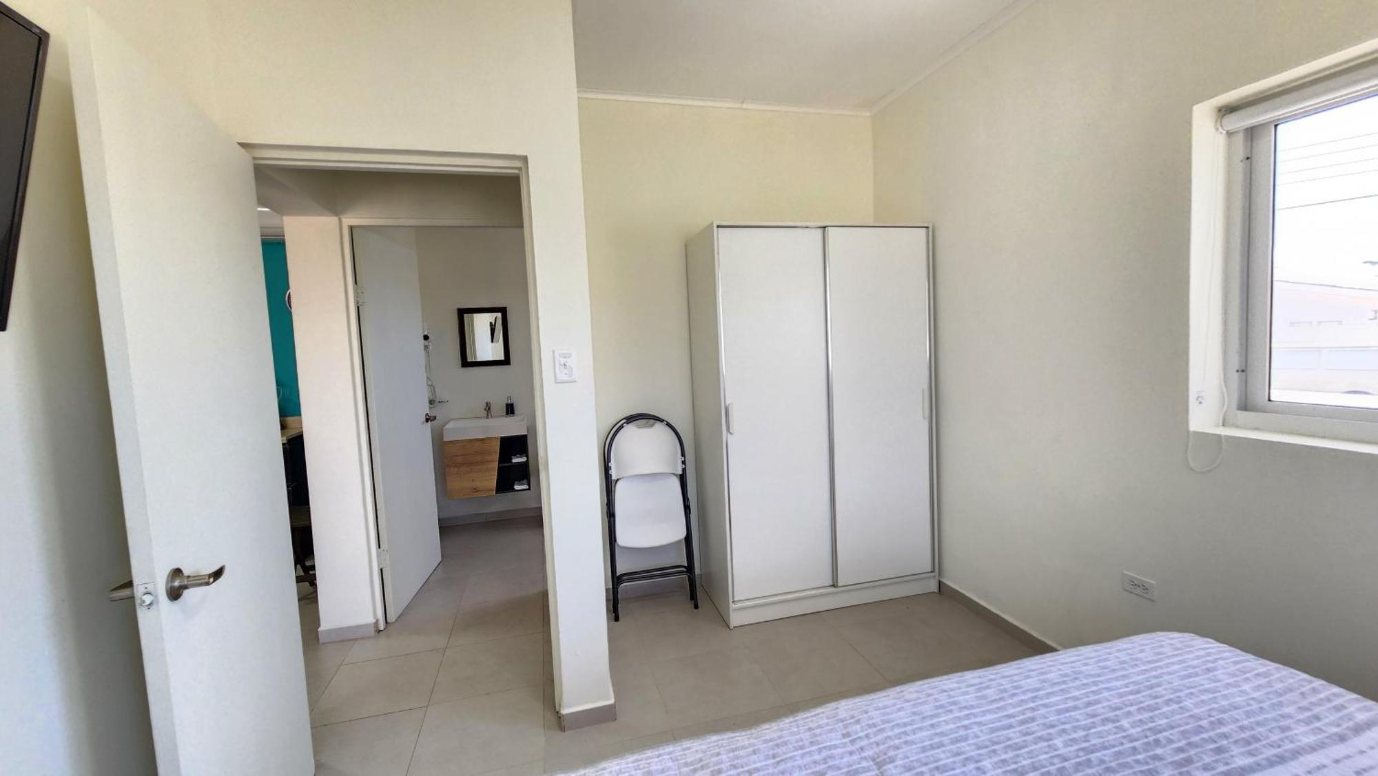 Ocean Breeze Apartments In Aruba Oranjestad Eksteriør bilde