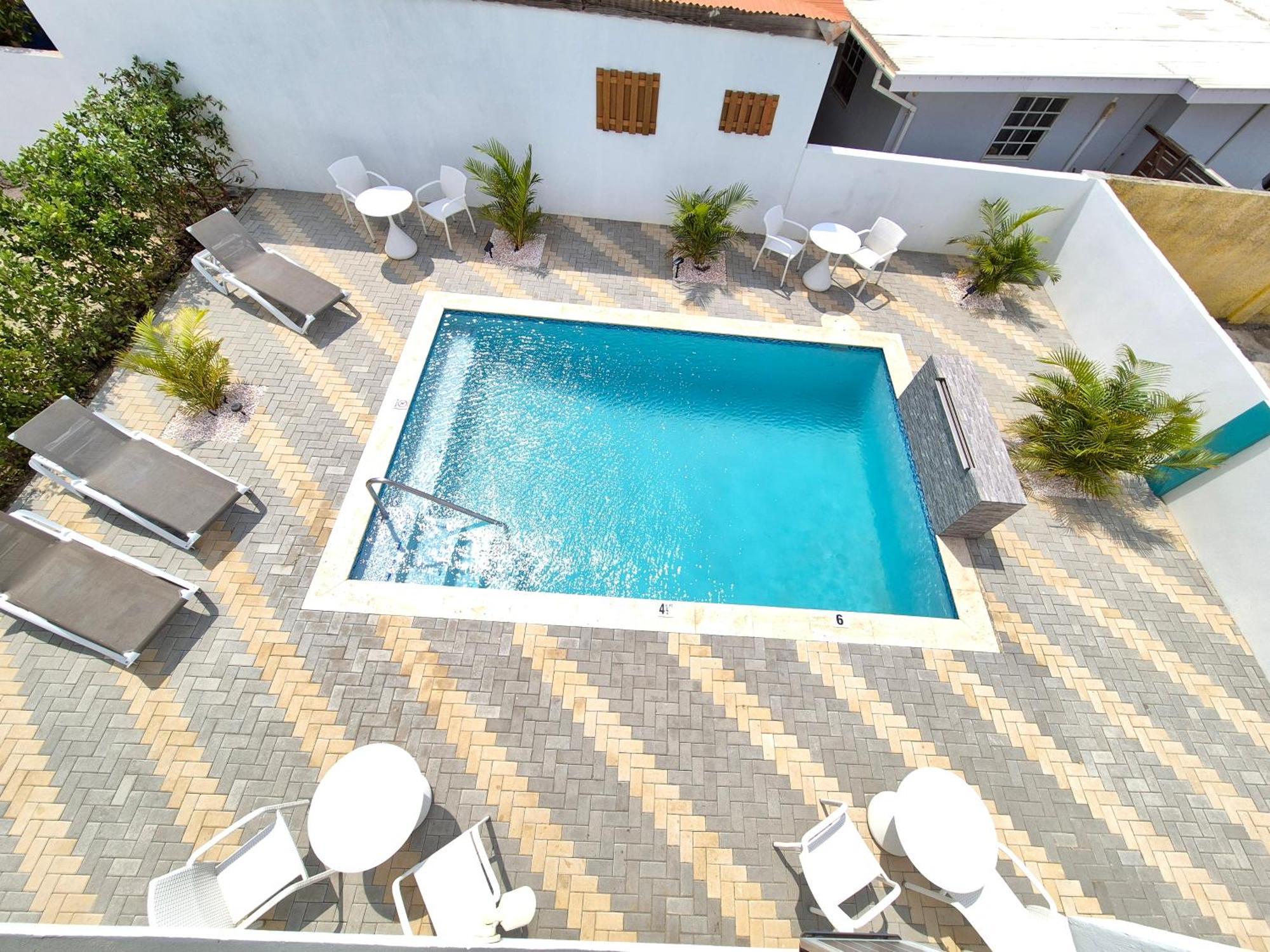 Ocean Breeze Apartments In Aruba Oranjestad Eksteriør bilde