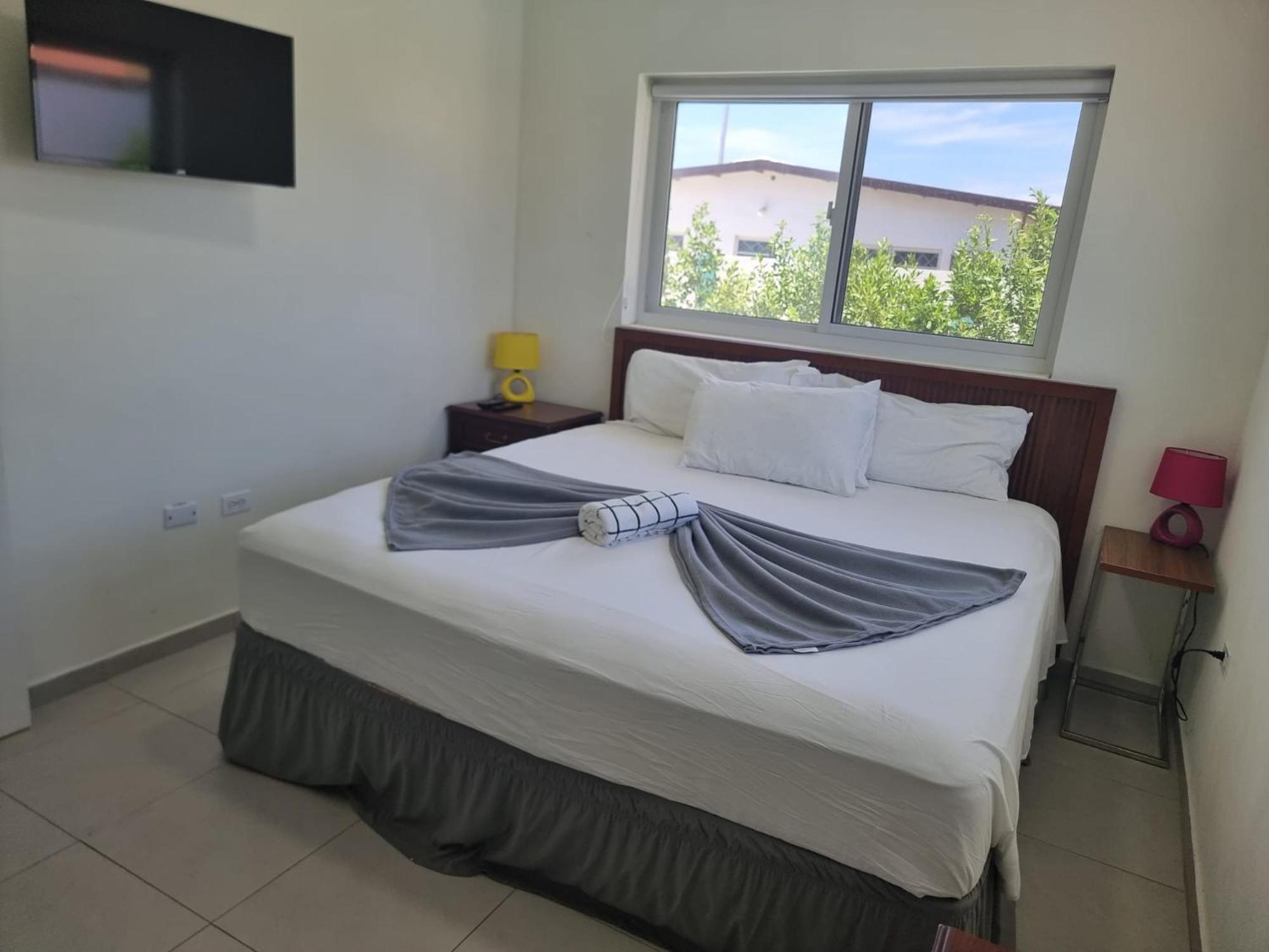 Ocean Breeze Apartments In Aruba Oranjestad Eksteriør bilde