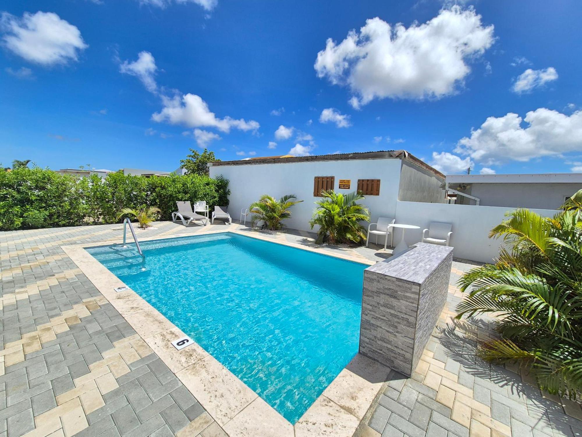 Ocean Breeze Apartments In Aruba Oranjestad Eksteriør bilde