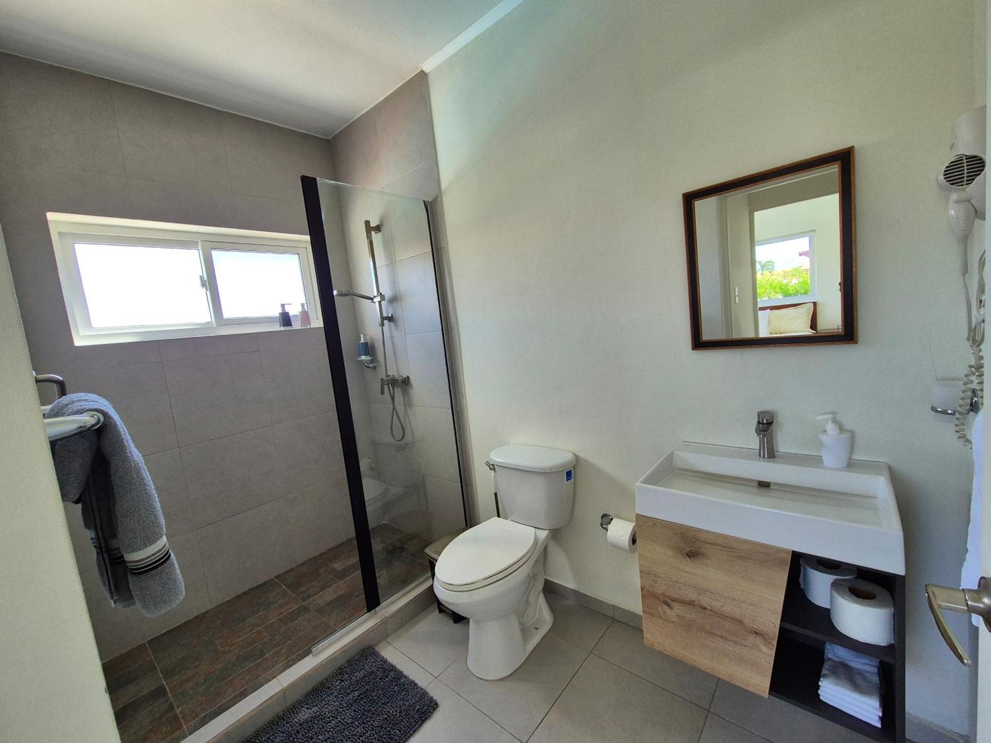 Ocean Breeze Apartments In Aruba Oranjestad Eksteriør bilde